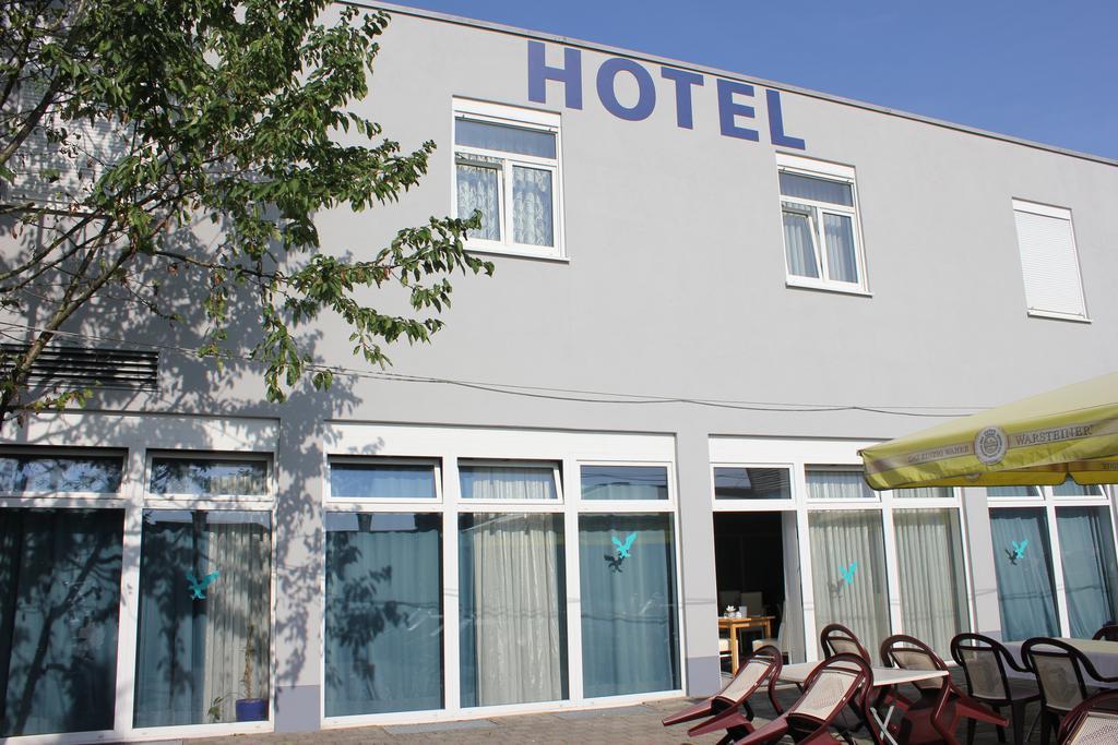 Hotel Rheinbruecke ไรน์เฟลเดิน ภายนอก รูปภาพ