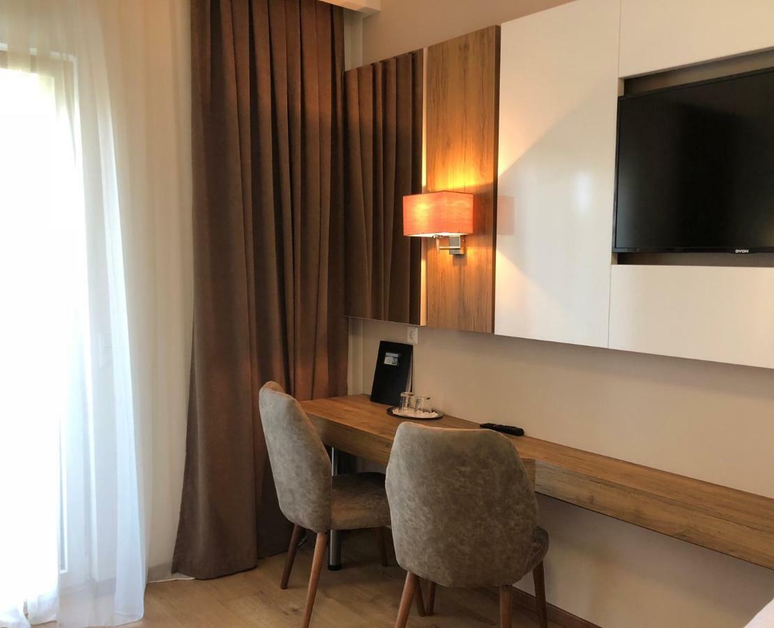 Hotel Rheinbruecke ไรน์เฟลเดิน ภายนอก รูปภาพ